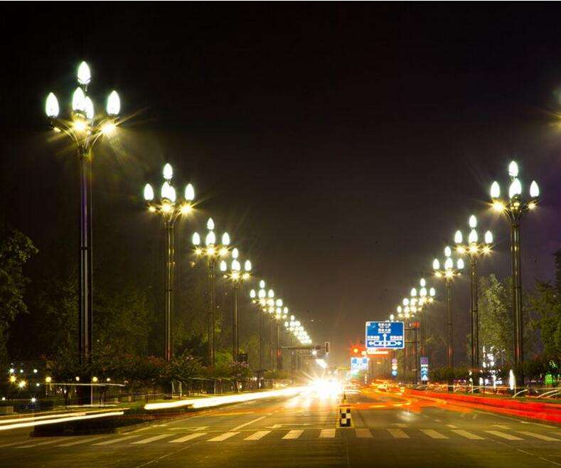 定制景觀路燈常見的八大問題及解決策略
